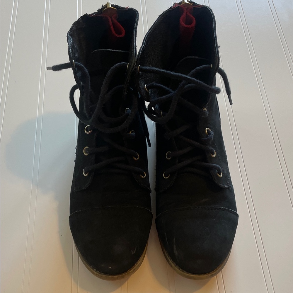 Steve Madden Women’s Black Lace-Up Boots Size 8.5 Zipper Back - Picture 7 of 10